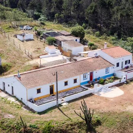 Casa Alfambras - In By Lisbeyond