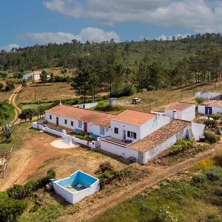 Casa Alfambras - In *