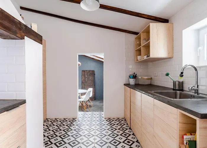 Casa Alfambras - In By Lisbeyond *