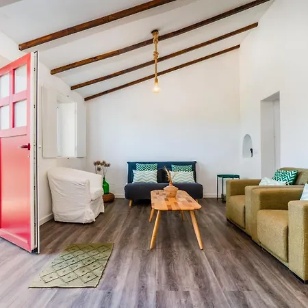 Casa Alfambras - In By Lisbeyond